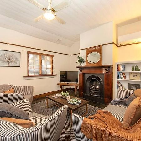 Willunga Cottage- Sleeps 6 Pool Extérieur photo