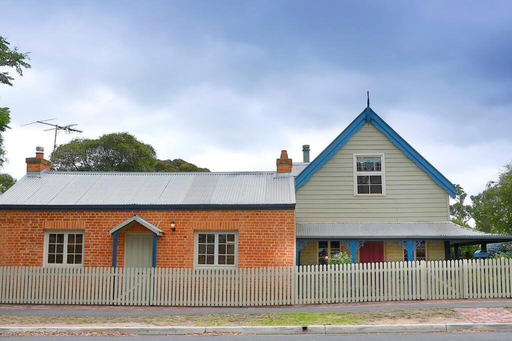Willunga Cottage- Sleeps 6 Pool Extérieur photo